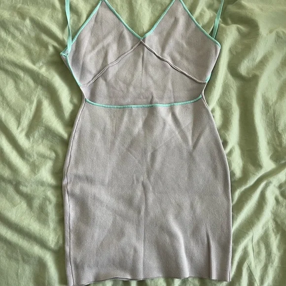 White Fox Lavender tie mini dress size medium - Picture 3 of 6